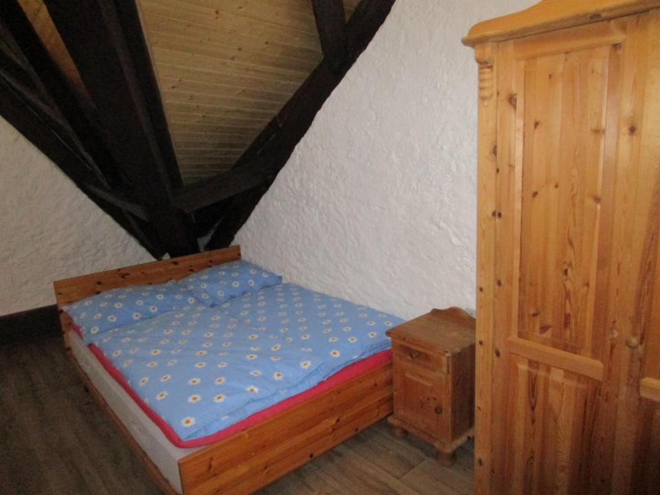 room_image